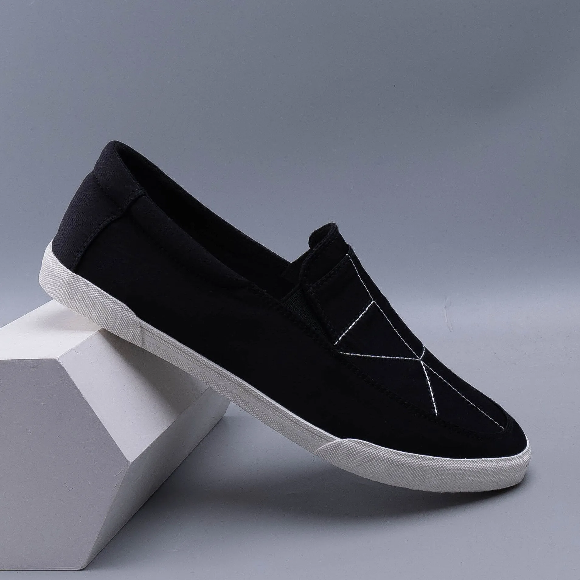 Hnzxzm New Fashion Spring Autumn Shoes Men Loafers Flat Brand Male Footwear Soft Comfortable Mens Casual Shoes Grey Black A4765