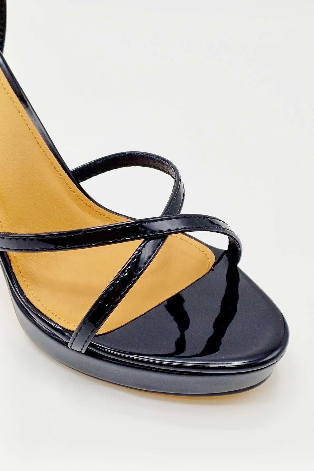 Kalilah Crossover Strap Platform Heeled Sandals in Black