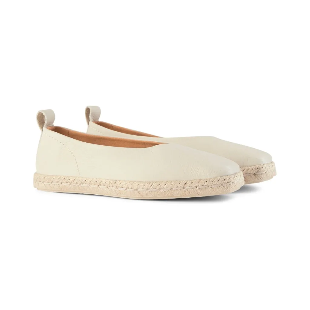 Palm Leather Ballerina - OFF WHITE